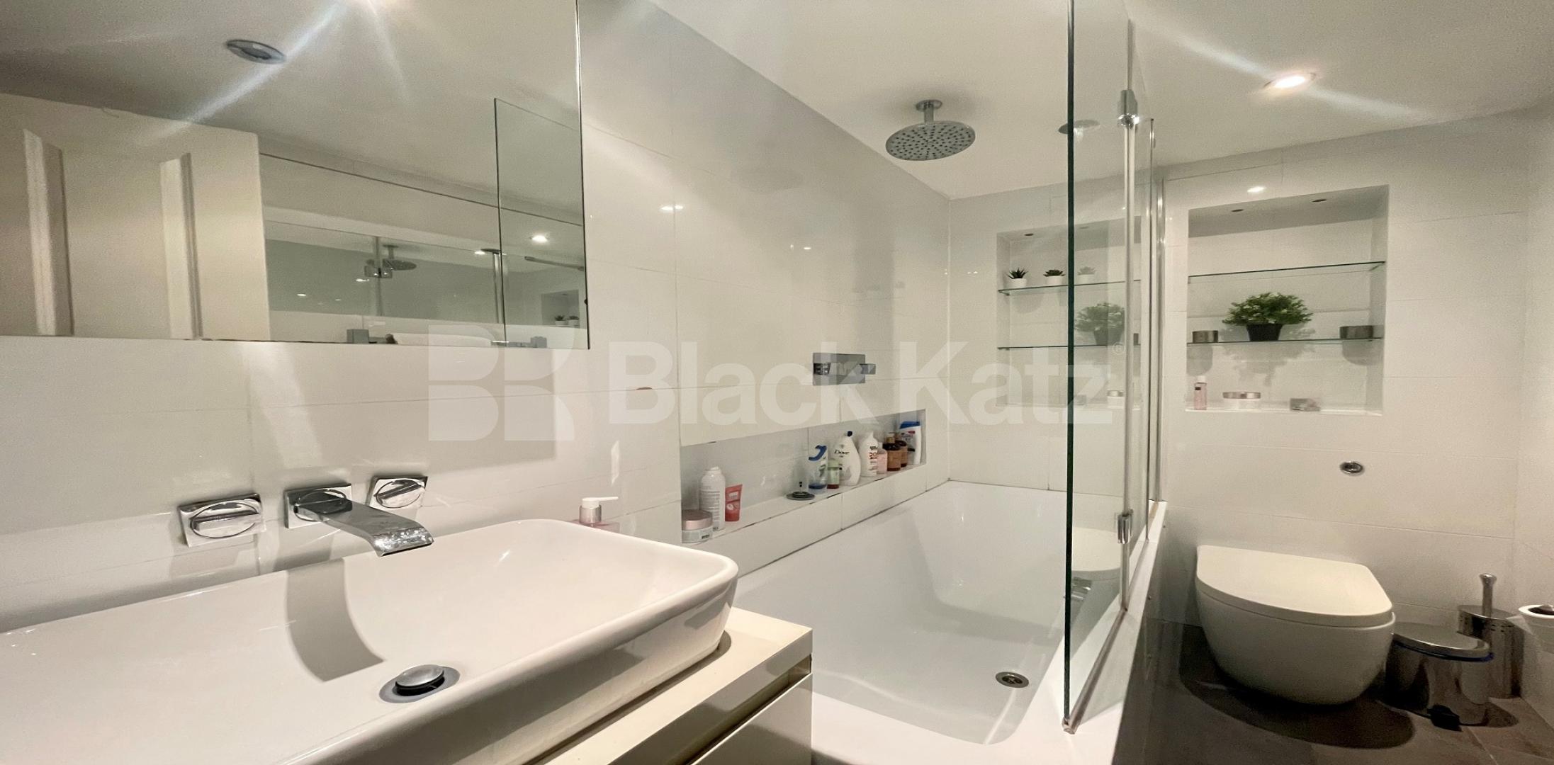 			LET , 3 Bedroom, 1 bath, 1 reception Apartment			 Rattray Road, Brixton